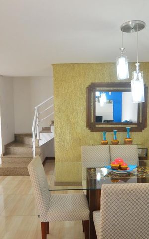 Casa à venda com 328m², 4 quartos e 4 vagasCasa 1 - Sala de jantar