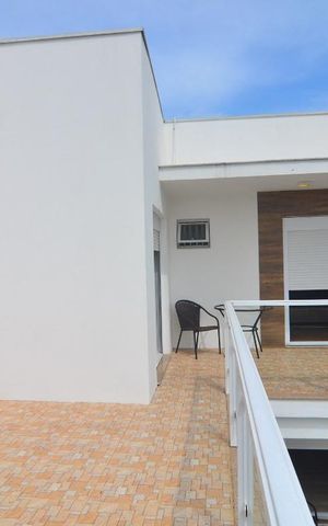 Casa à venda com 328m², 4 quartos e 4 vagasCasa 1 - Terraço