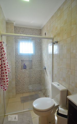 Casa à venda com 328m², 4 quartos e 4 vagasCasa 1 - Banheiro Suíte 1