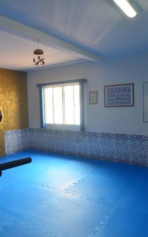 Casa à venda com 328m², 4 quartos e 4 vagasCasa 2 - Quarto 1