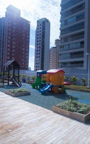 Apartamento à venda com 96m², 2 quartos e 2 vagasÁrea comum - Playground