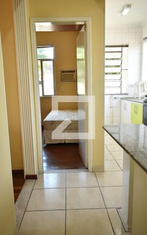 Apartamento para alugar com 57m², 2 quartos e 1 vagaCorredor