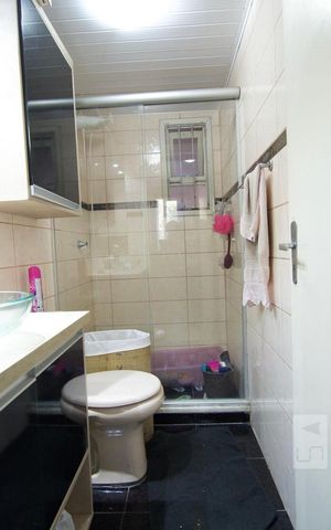 Apartamento à venda com 80m², 2 quartos e sem vaga Apartamento à venda com 80m², 2 quartos e sem vagaBanheiro