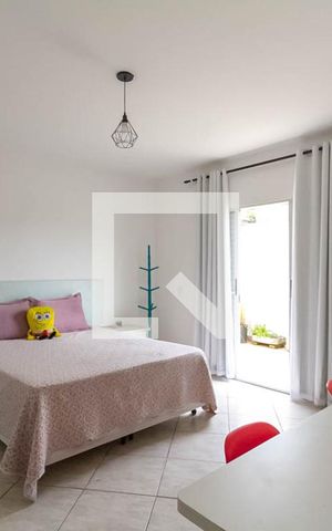 Casa à venda com 285m², 4 quartos e 3 vagas Casa à venda com 285m², 4 quartos e 3 vagasQuarto 2