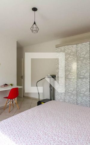 Casa à venda com 285m², 4 quartos e 3 vagas Casa à venda com 285m², 4 quartos e 3 vagasQuarto 2