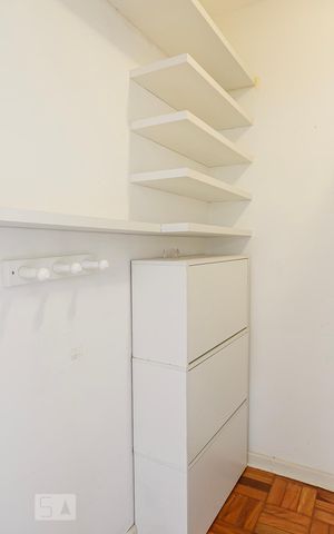 Apartamento à venda com 67m², 2 quartos e 1 vaga Apartamento à venda com 67m², 2 quartos e 1 vagaCloset