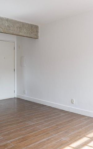 Apartamento à venda com 67m², 2 quartos e 1 vaga Apartamento à venda com 67m², 2 quartos e 1 vagaSala