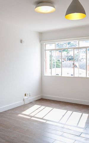 Apartamento à venda com 67m², 2 quartos e 1 vaga Apartamento à venda com 67m², 2 quartos e 1 vagaSala