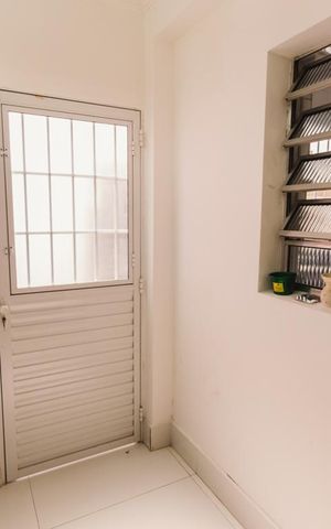 Casa à venda com 150m², 2 quartos e 1 vaga Casa à venda com 150m², 2 quartos e 1 vagaEscritório