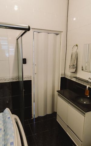Casa à venda com 150m², 2 quartos e 1 vaga Casa à venda com 150m², 2 quartos e 1 vagaBanheiro 2