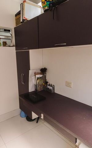 Casa à venda com 150m², 2 quartos e 1 vaga Casa à venda com 150m², 2 quartos e 1 vagaEscritório