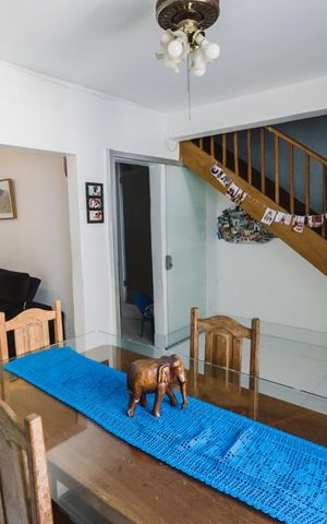 Casa à venda com 150m², 2 quartos e 1 vaga Casa à venda com 150m², 2 quartos e 1 vagaSala