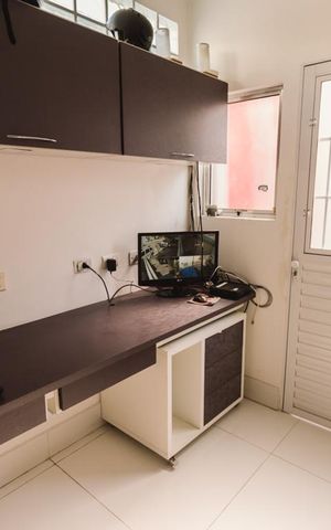Casa à venda com 150m², 2 quartos e 1 vaga Casa à venda com 150m², 2 quartos e 1 vagaEscritório