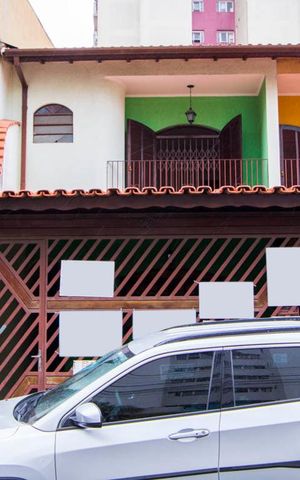 Casa à venda com 245m², 4 quartos e 2 vagas Casa à venda com 245m², 4 quartos e 2 vagasFachada