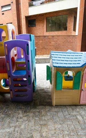 Apartamento à venda com 257m², 4 quartos e 4 vagas Apartamento à venda com 257m², 4 quartos e 4 vagasPlayground