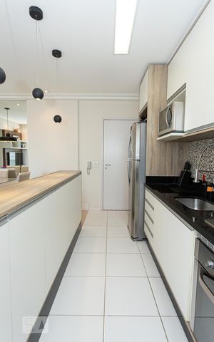 Apartamento à venda com 56m², 2 quartos e 1 vaga Apartamento à venda com 56m², 2 quartos e 1 vagaCozinha