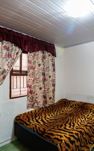 Casa à venda com 80m², 2 quartos e 1 vaga Casa à venda com 80m², 2 quartos e 1 vagaQuarto
