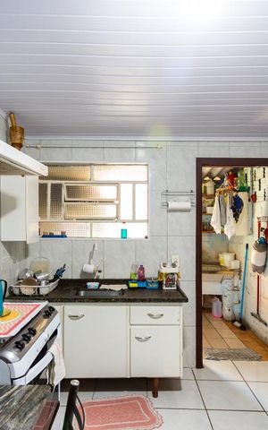 Casa à venda com 80m², 2 quartos e 1 vaga Casa à venda com 80m², 2 quartos e 1 vagaCozinha