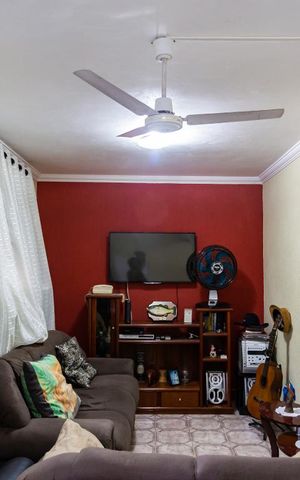 Casa à venda com 80m², 2 quartos e 1 vaga Casa à venda com 80m², 2 quartos e 1 vagaSala