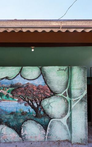 Casa à venda com 80m², 2 quartos e 1 vaga Casa à venda com 80m², 2 quartos e 1 vagaFachada