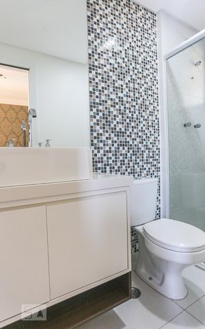 Apartamento para alugar com 72m², 3 quartos e 1 vaga Apartamento para alugar com 72m², 3 quartos e 1 vagaBanheiro Suite