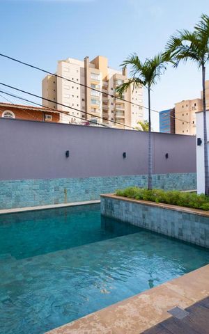 Apartamento à venda com 90m², 2 quartos e 2 vagas Apartamento à venda com 90m², 2 quartos e 2 vagasÁrea comum - Piscina