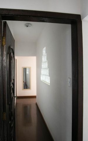 Casa à venda com 378m², 4 quartos e 5 vagas Casa à venda com 378m², 4 quartos e 5 vagasQuarto Suite 2
