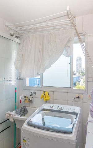 Apartamento à venda com 156m², 3 quartos e 3 vagas Apartamento à venda com 156m², 3 quartos e 3 vagasLavanderia