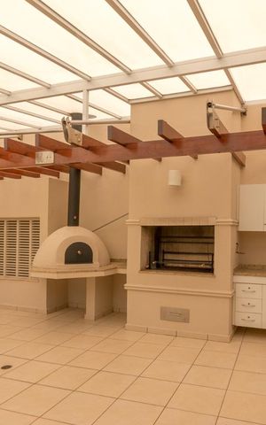 Apartamento à venda com 156m², 3 quartos e 3 vagas Apartamento à venda com 156m², 3 quartos e 3 vagasChurrasqueira
