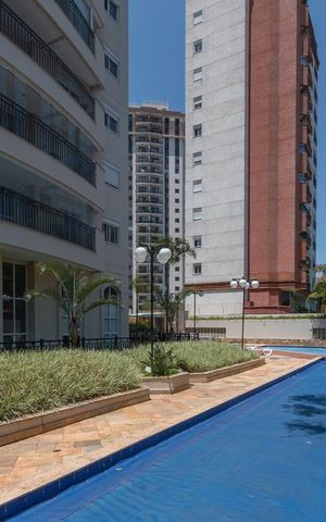 Apartamento à venda com 156m², 3 quartos e 3 vagas Apartamento à venda com 156m², 3 quartos e 3 vagasPiscina