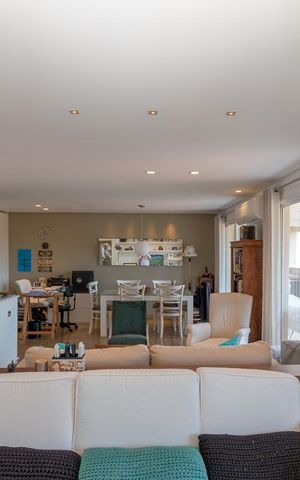 Apartamento à venda com 156m², 3 quartos e 3 vagas Apartamento à venda com 156m², 3 quartos e 3 vagasSala