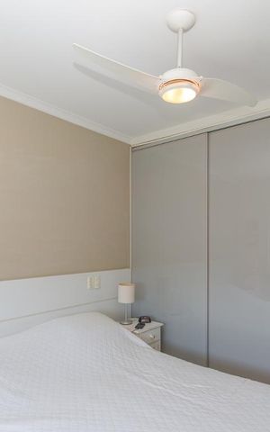 Apartamento à venda com 156m², 3 quartos e 3 vagas Apartamento à venda com 156m², 3 quartos e 3 vagasSuíte 1