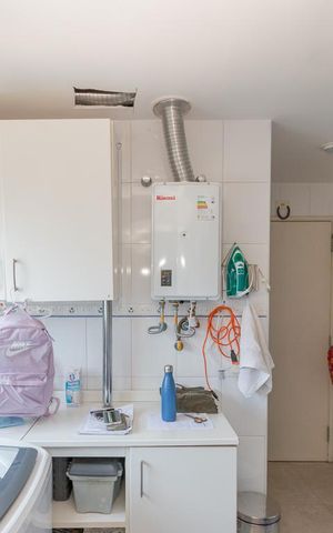Apartamento à venda com 156m², 3 quartos e 3 vagas Apartamento à venda com 156m², 3 quartos e 3 vagasLavanderia