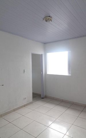 Casa para alugar com 40m², 1 quarto e sem vagaSala/Quarto