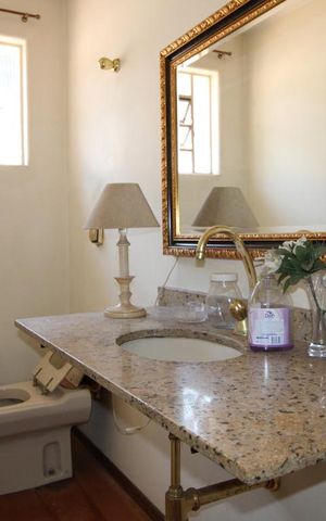 Casa à venda com 750m², 5 quartos e 4 vagasLavabo