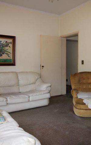 Casa à venda com 750m², 5 quartos e 4 vagasSala 1