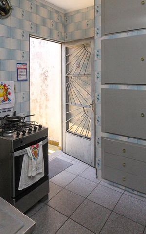 Casa à venda com 150m², 3 quartos e 4 vagas Casa à venda com 150m², 3 quartos e 4 vagasCozinha