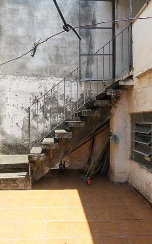 Casa à venda com 150m², 3 quartos e 4 vagas Casa à venda com 150m², 3 quartos e 4 vagasQuintal