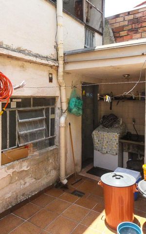 Casa à venda com 150m², 3 quartos e 4 vagas Casa à venda com 150m², 3 quartos e 4 vagasQuintal