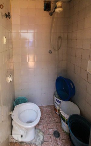 Casa à venda com 150m², 3 quartos e 4 vagas Casa à venda com 150m², 3 quartos e 4 vagasBanheiro de Serviço