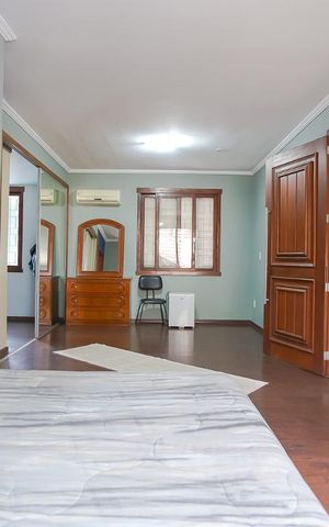 Casa à venda com 600m², 4 quartos e 3 vagas Casa à venda com 600m², 4 quartos e 3 vagasSuíte 2