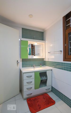 Casa à venda com 600m², 4 quartos e 3 vagas Casa à venda com 600m², 4 quartos e 3 vagasBanheiro 1