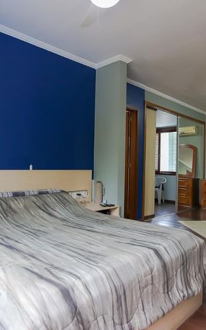 Casa à venda com 600m², 4 quartos e 3 vagas Casa à venda com 600m², 4 quartos e 3 vagasSuíte 2