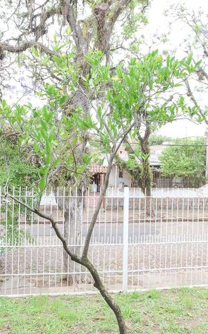 Casa à venda com 600m², 4 quartos e 3 vagas Casa à venda com 600m², 4 quartos e 3 vagasVista da Suíte 1