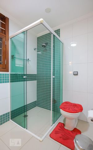 Casa à venda com 600m², 4 quartos e 3 vagas Casa à venda com 600m², 4 quartos e 3 vagasBanheiro 1