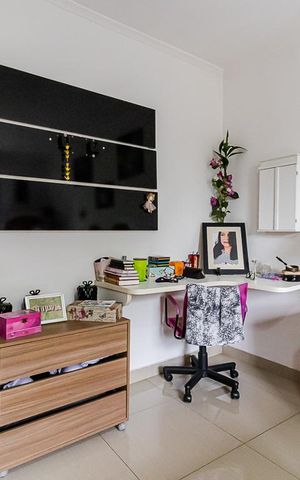 Casa à venda com 225m², 3 quartos e 2 vagas Casa à venda com 225m², 3 quartos e 2 vagasQuarto 1