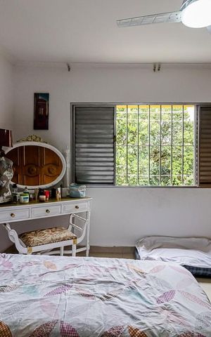 Casa à venda com 225m², 3 quartos e 2 vagas Casa à venda com 225m², 3 quartos e 2 vagasQuarto 1