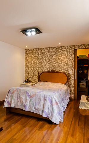 Casa à venda com 225m², 3 quartos e 2 vagas Casa à venda com 225m², 3 quartos e 2 vagasSuíte