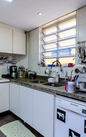 Casa à venda com 225m², 3 quartos e 2 vagas Casa à venda com 225m², 3 quartos e 2 vagasCozinha