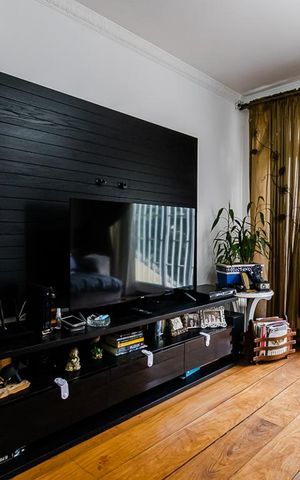 Casa à venda com 225m², 3 quartos e 2 vagas Casa à venda com 225m², 3 quartos e 2 vagasSala